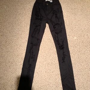 High waisted ripped jeans